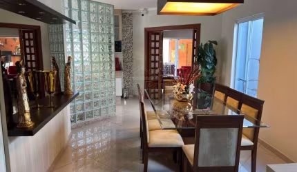 Casa em condomínio fechado com 3 quartos à venda no Jardim Residencial Maggiore, Araraquara , 279 m2 por R$ 950.000