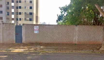 Terreno à venda na Vila Girassol, Araraquara  por R$ 120.000