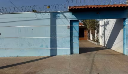 Casa com 2 quartos à venda no Jardim das Estações (Vila Xavier), Araraquara , 294 m2 por R$ 680.000