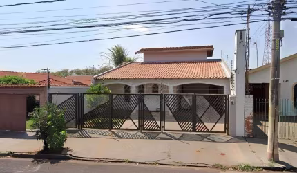 Casa com 3 quartos à venda no Jardim das Estações (Vila Xavier), Araraquara , 197 m2 por R$ 380.000
