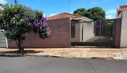 Casa com 2 quartos à venda na Vila Sedenho, Araraquara , 186 m2 por R$ 480.000