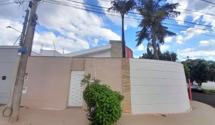 Casa com 3 quartos à venda no Jardim Morumbi, Araraquara , 231 m2 por R$ 680.000