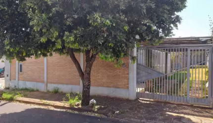 Casa com 2 quartos à venda na Vila Nossa Senhora do Carmo, Araraquara , 180 m2 por R$ 400.000