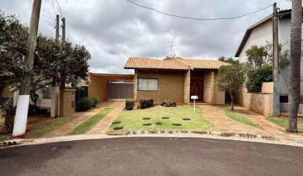 Casa em condomínio fechado com 3 quartos para alugar no Altos do Jaraguá, Araraquara , 257 m2 por R$ 5.000