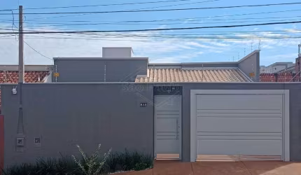 Casa com 3 quartos à venda no Residencial Cambuy, Araraquara , 134 m2 por R$ 590.000