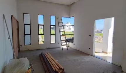 CASA TÉRREA EM CONDOMÍNIO FECHADO