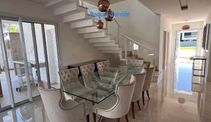 SOBRADO MOBILIADO COM 4 SUÍTES NO JARDIM DO GOLFE