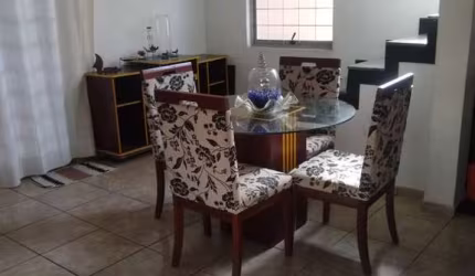 SOBRADO NO JARDIM MARIA AMÉLIA COM 4 DORMITÓRIOS