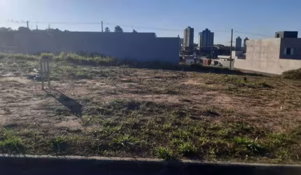 TERRENO RESIDENCIAL OU COMERCIAL NO PORTAL DOS PÁSSAROS