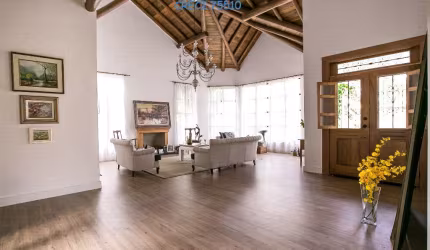 UMA LINDA CASA NO CONDOMÍNIO RECANTO SANTA BÁRBARA