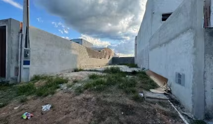 TERRENO PLANO DE 175M² NO SETVILLE