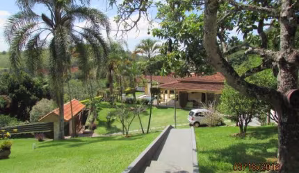 CASA TÉRREA NO CONDOMÍNIO VILLAGE ALPINO