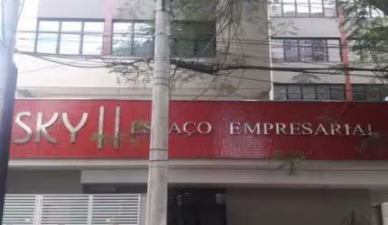 SALA COMERCIAL DE 58M² NO ESPAÇO EMPRESARIAL SKY II