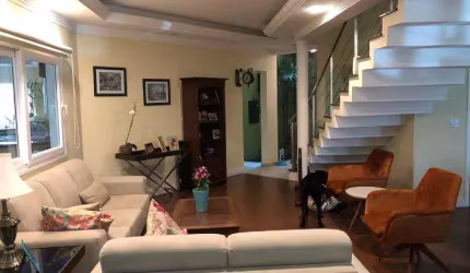 CASA TÉRREA EM CONDOMÍNIO EM JACAREI COM TERRENO DE 850M²