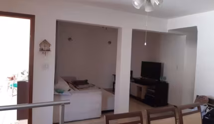 CASA TÉRREA 4 DORMITÓRIOS TERRENO 250M² JARDIM DAS INDÚSTRIA