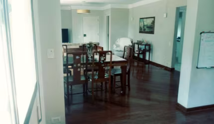 APARTAMENTO ESPETACULAR NA VILA EMA