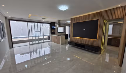 Casa Inteligente com Piscina e Área Gourmet – Alto Padrão na Ocian, Praia Grande