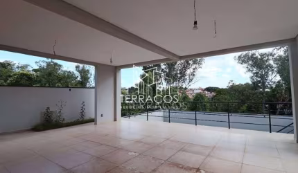CASA À VENDA, CONDOMÍNIO RESERVA JATOBÁS, LOUVEIRA SP.