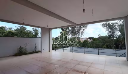CASA À VENDA, CONDOMÍNIO RESERVA JATOBÁS, LOUVEIRA SP.