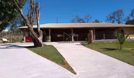 Chácara com 3 dormitórios à venda, 7010 m² por R$ 2.400.000,00 - Chácara São Francisco - Jundiaí/SP