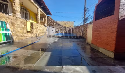Casa em Bento Ribeiro