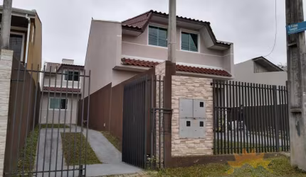 Ótimo sobrado no Umbará &#x2013; R$ 500.000,00 (94,00 M² - 4 quartos)