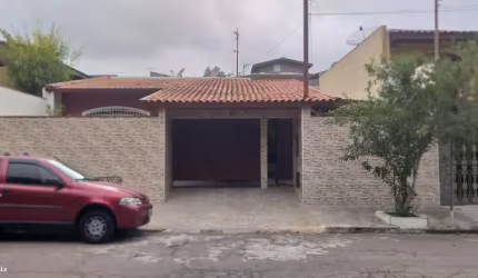 Casa para Venda em Jundiaí, Jardim Itália, 3 dormitórios, 1 suíte, 2 banheiros, 2 vagas