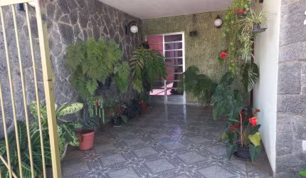 Casa para Venda em Jundiaí, Vila Vianelo, 4 dormitórios, 2 banheiros, 2 vagas