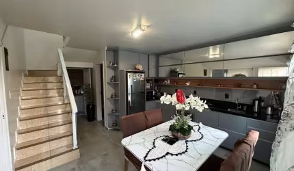 Casa com 3 Dormitórios com 1 Suite