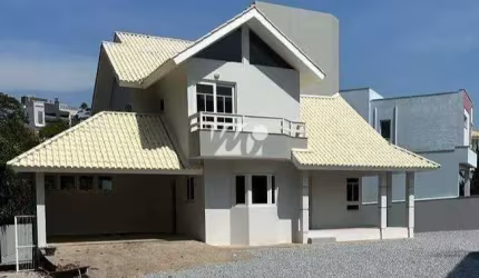 Casa 4 Quartos com Suíte