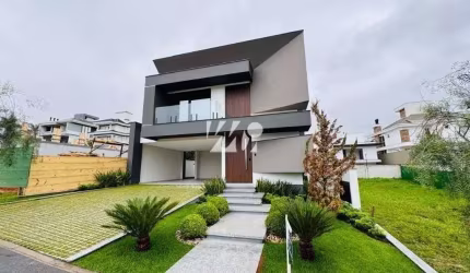 Casa com 03 Suites - Pedra Branca