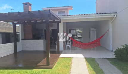 Casa 2 Dormitórios Sendo 1 Suíte - Praia do Sonho