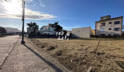 Lote com 372m² na Ponte Imaruim
