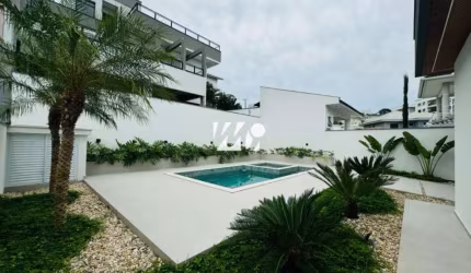 Casa com 3 Quartos sendo 3Suítes na Pedra Branca