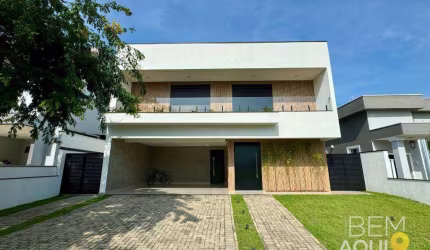 Casa à venda no Condomínio Portal dos Bandeirantes - Salto/SP