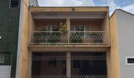 Casa à venda no Centro - Salto/SP