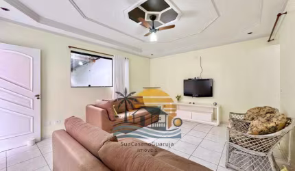 Casa com 2 dormitórios 2 vagas churrasqueira na Enseada