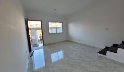 SOBRADO NOVO COM FINO ACABAMENTO, NO MELHOR DA CIDADE ADEMAR!
