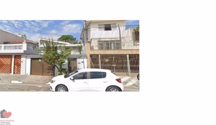 Casa Térrea a venda próximo ao Restaurante Chuletão,na Rua Gustavo da Silveiira.