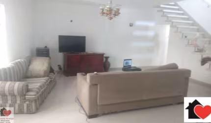 Sobrado 188 m² com 4 Quartos, 3 banheiros, 3 vagas à Venda R$ 580.000,00 Locação R$ 3.000,00