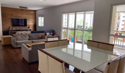 APARTAMENTO REFORMADO, COM FINO ACABAMENTO NO CONDOMÍNIO PÁTIO FIGUEIRA !