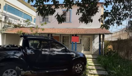 Casa 3 dormitórios Campo Belo - Terreno 704m²