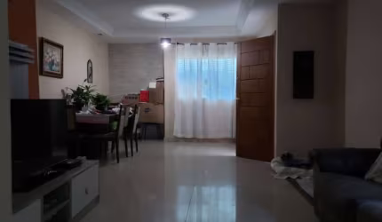 SOBRADO AMPLO COM 03 SÚITES NA CIDADE ADEMAR!
