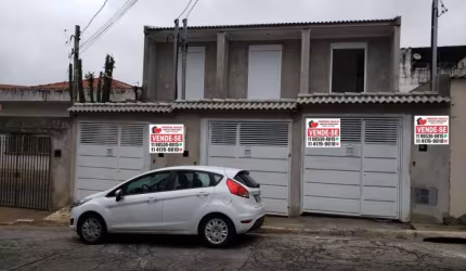 SOBRADO NOVO COM FINO ACABAMENTO, NA REGIÃO DO JARDIM PRUDÊNCIA !