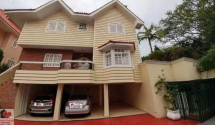 CASA EM CONDOMÍNIO FECHADO NO MELHOR DO ALTO DA BOA VISTA!