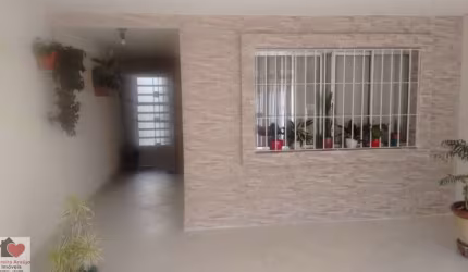 SOBRADO COM FINO ACABAMENTO NO MELHOR DA VILA SANTA CATARINA !