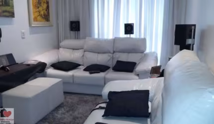 APARTAMENTO COM FINO ACABAMENTO, NO MELHOR DA VILA SANTA CATARINA !