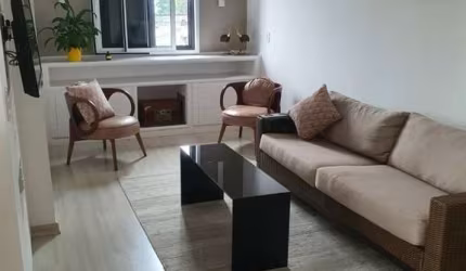 APARTAMENTO MOBILIADO COM FINO ACABAMENTO, NO MELHOR DA VILA SANTA CATARINA!