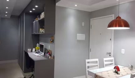 APARTAMENTO PREDIO SEMI-NOVO, COM VARANDA GOURMET A CARVÃO .