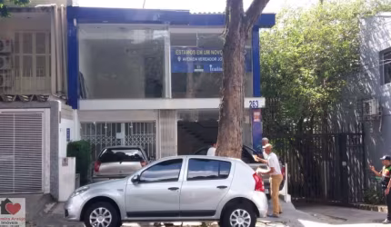 PRÉDIO COMERCIAL REFORMADO HÁ 100 METROS DA ESTAÇÃO DO METRÔ BORBA GATO !